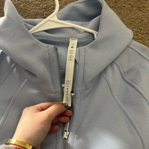 Lululemon - Picture 4 of 4